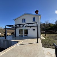Centralna Istra, Cerovlje,  prekrasna kuća sa velikom okućnicom - 2